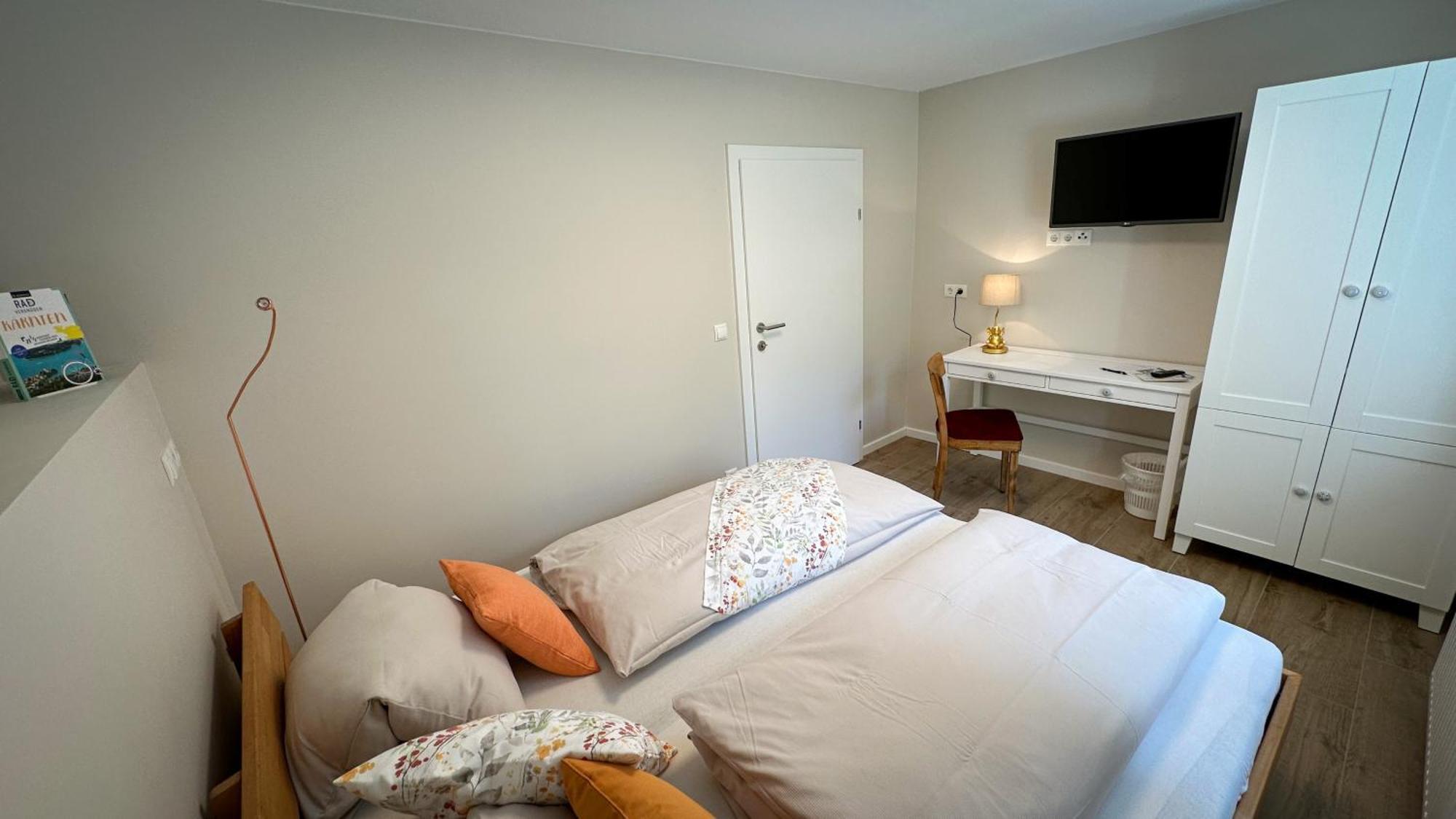 Gaestehaus Lanthaler Bed & Breakfast